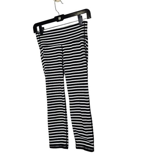 Athleta XS Black & White Striped Cropped Leggings - Yoga Pants‎ - Picture 1 of 9
